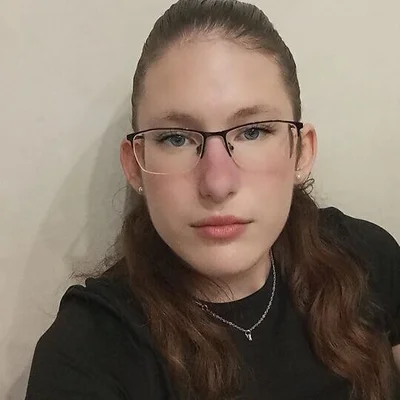 Dorina, Aszód